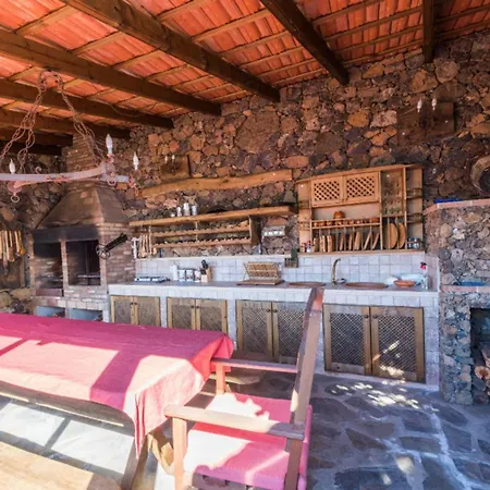 Holiday home Acogedora Con Vistas Al Mar Y Bbq